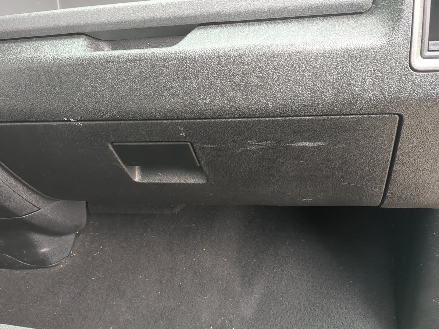 2013 Ram 1500 Passenger Glove Box Door Storage Compartment 1244889 - Oemusedautoparts1.com