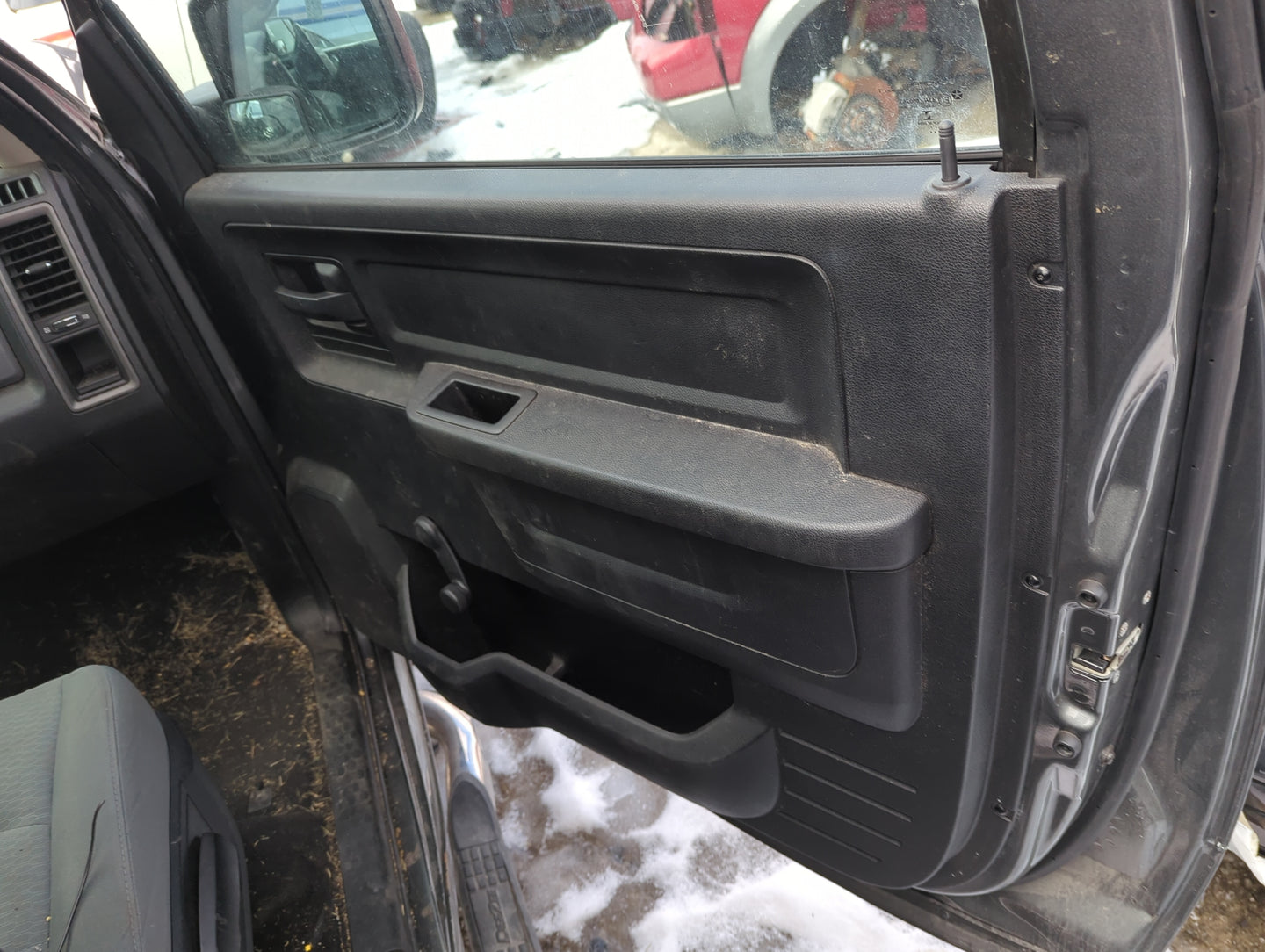 2013 Ram 1500 Front Right Passenger Interior Door Panel Trim 1369033 - Oemusedautoparts1.com