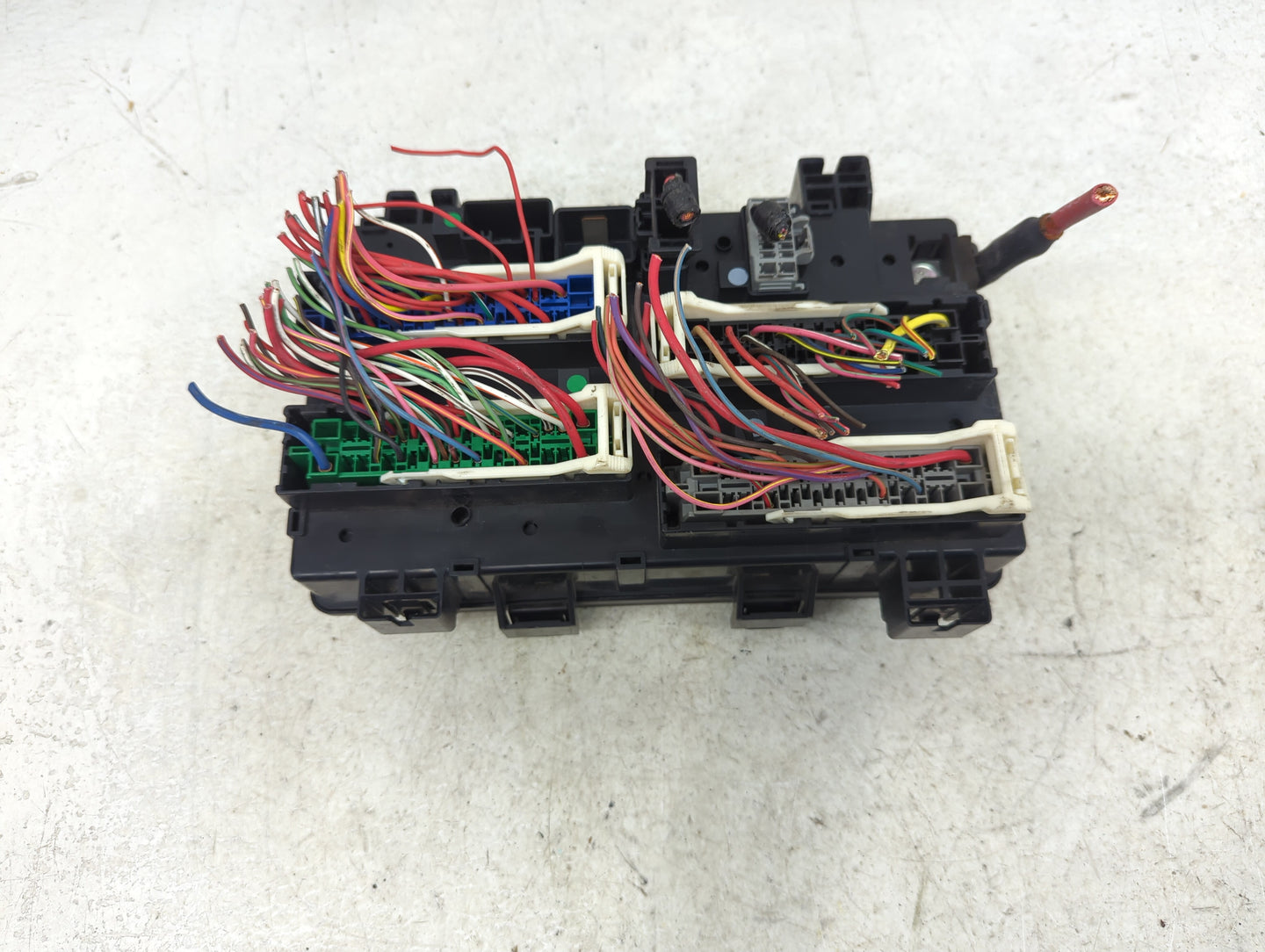 2013 Ram 1500 Fusebox Fuse Box Panel Relay Module P/N:P68192083AC Fits OEM Used Auto Parts - Oemusedautoparts1.com