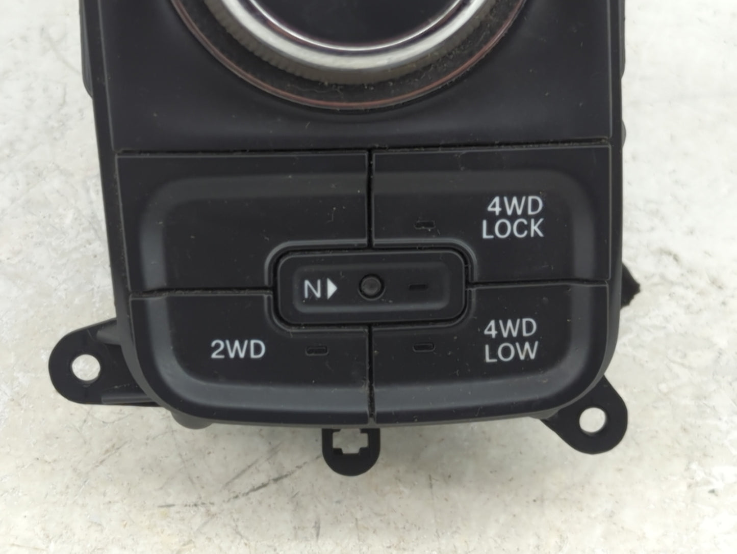 2013 Ram 1500 Floor Console Assembly Shifter - Oemusedautoparts1.com