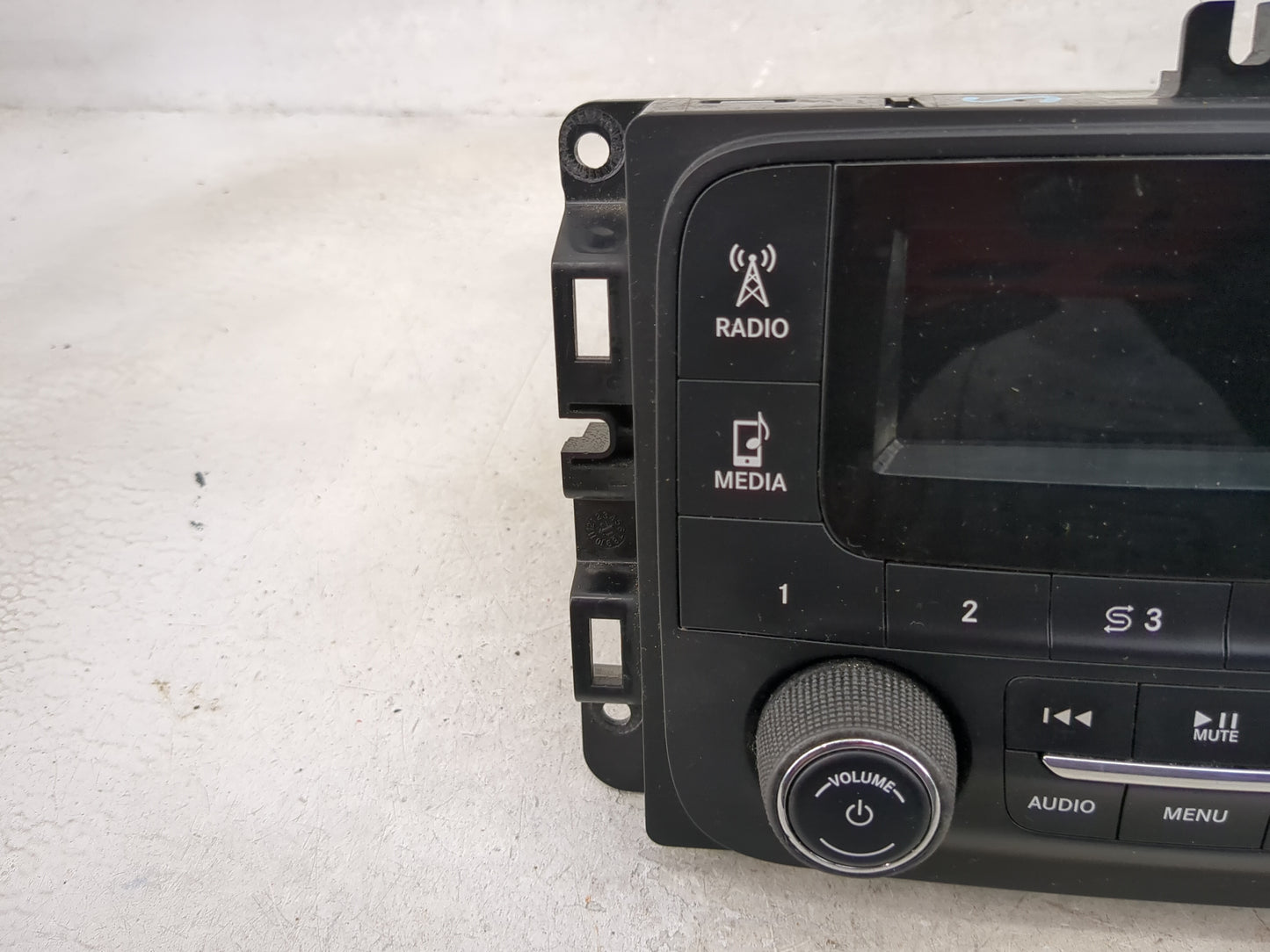 2013 Ram 1500 Radio AM FM Cd Player Receiver Replacement P/N:P68137113AE A2C8258110400 Fits OEM Used Auto Parts - Oemusedaut