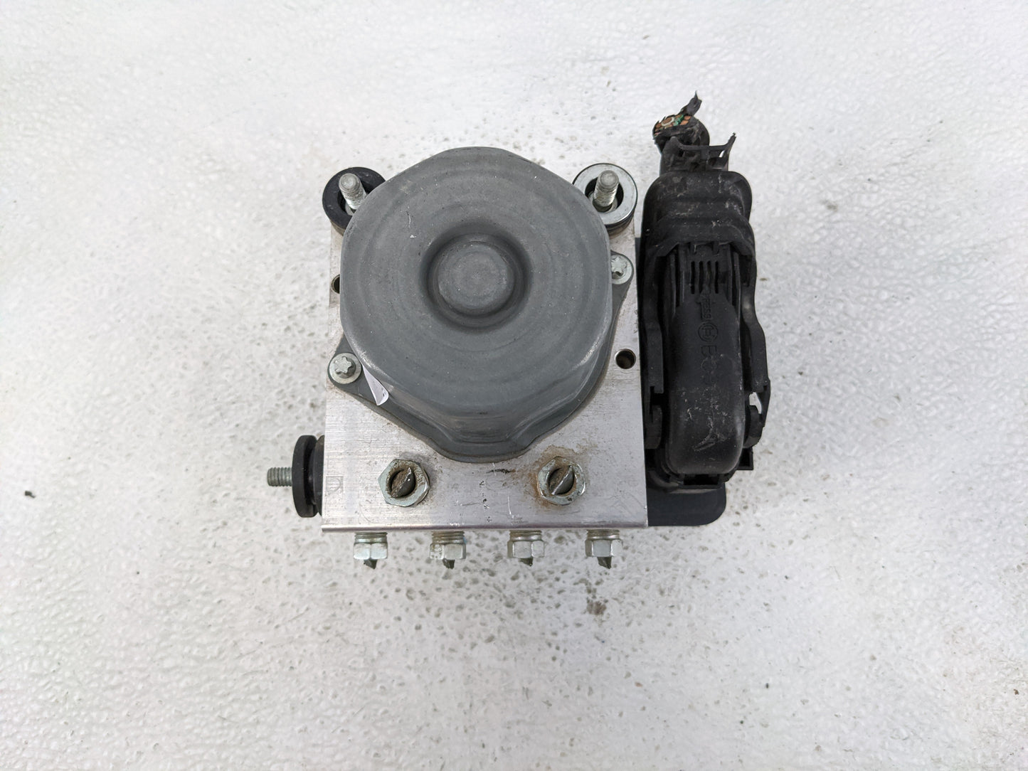 2013-2016 Scion Fr-S ABS Pump Control Module Replacement P/N:27536CA002 Fits Fits 2013 2014 2015 2016 OEM Used Auto Parts - 