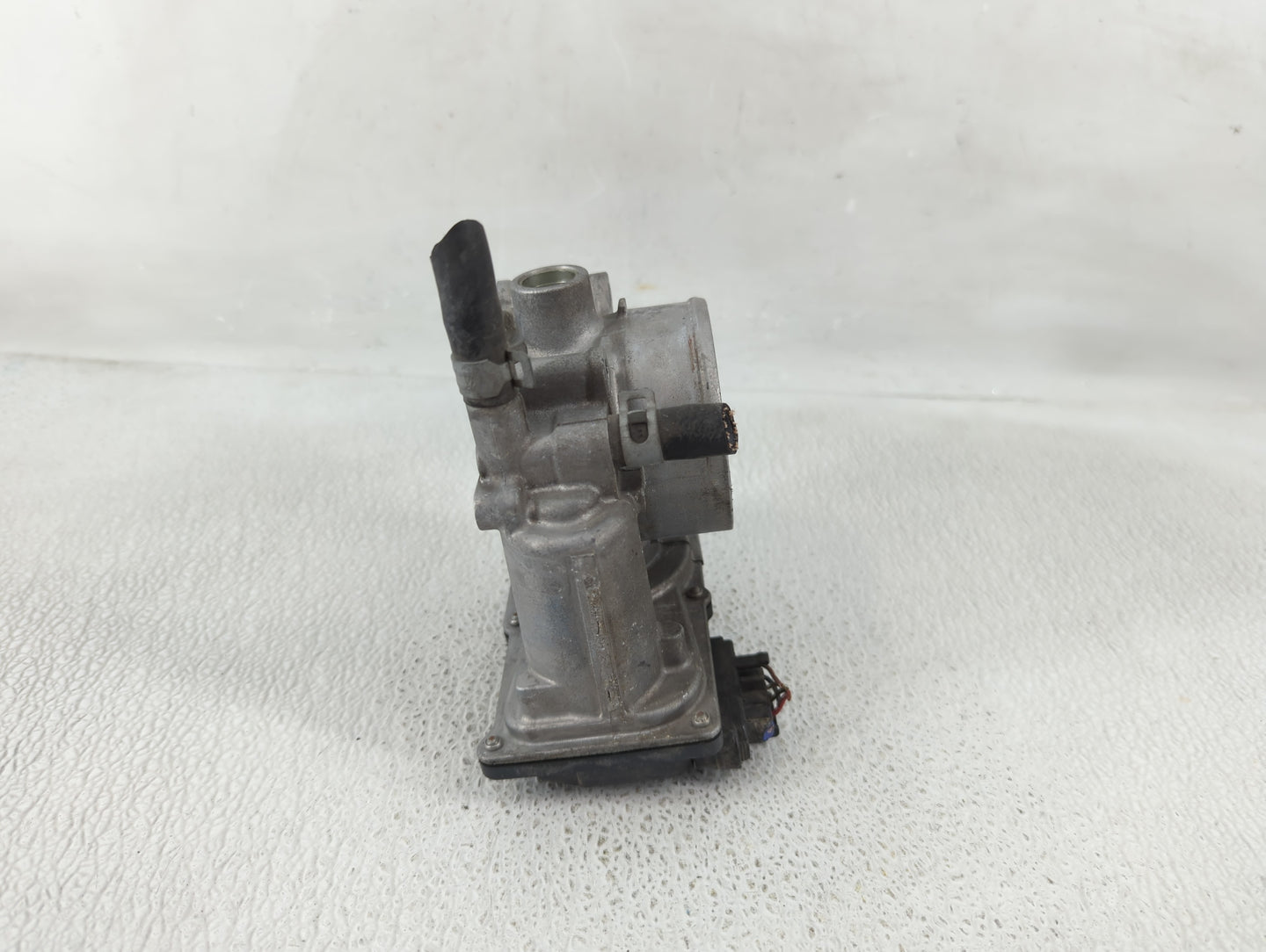 2013-2016 Scion Fr-S Throttle Body P/N:16112AA400 Fits Fits 2013 2014 2015 2016 2017 2018 2019 2020 OEM Used Auto Parts - Oe