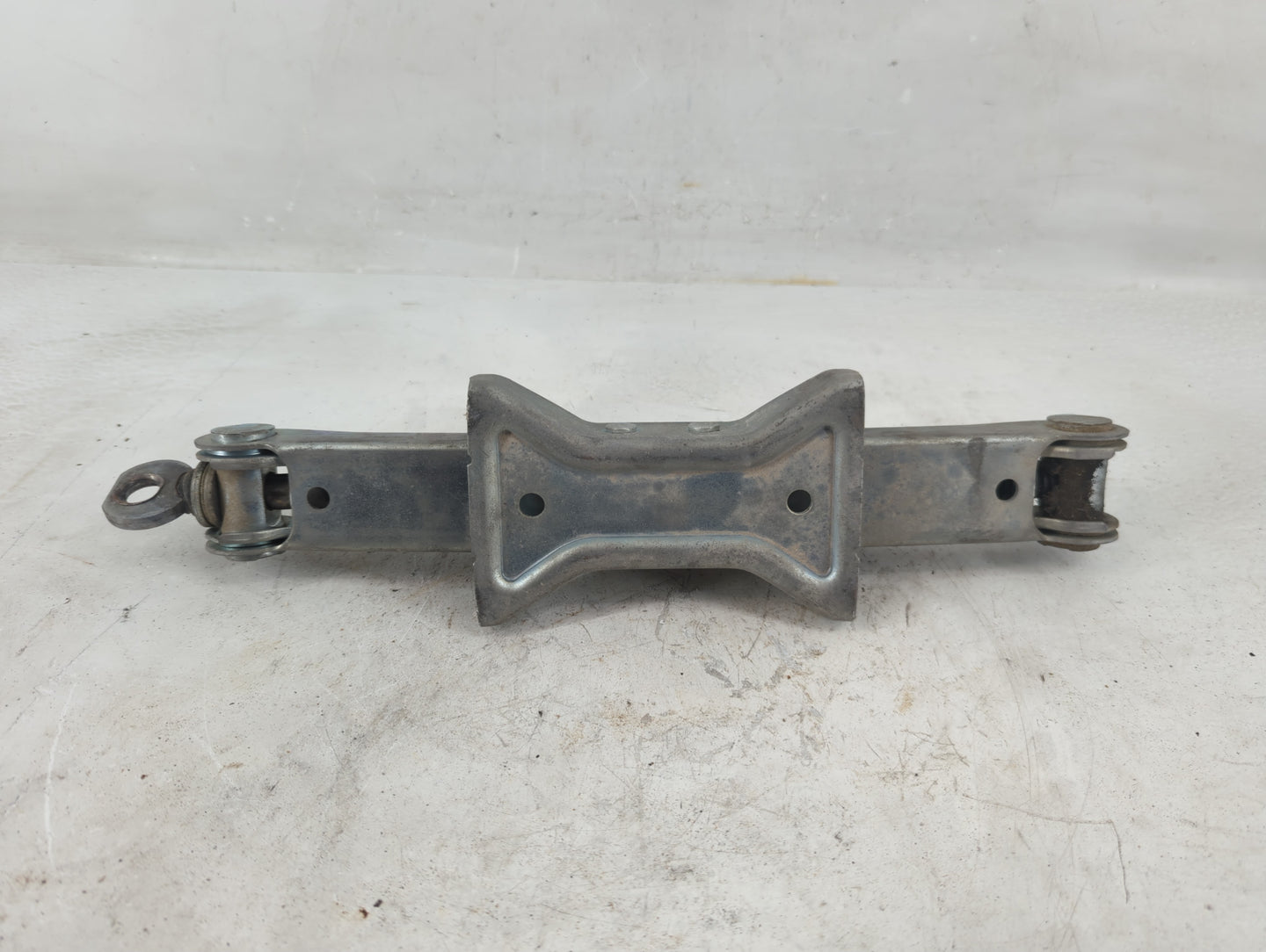 2013 Scion Fr-s Spare Scissor Car Jack 1188148 - Oemusedautoparts1.com