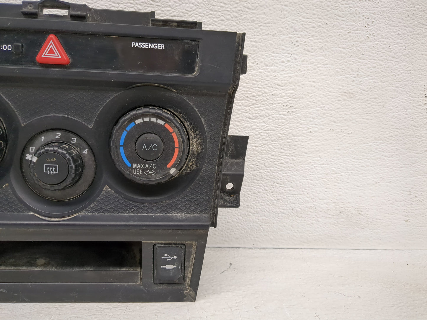 2013-2016 Scion Fr-S Climate Control Module Temperature AC/Heater Replacement P/N:85201CA040 Fits OEM Used Auto Parts - Oemu