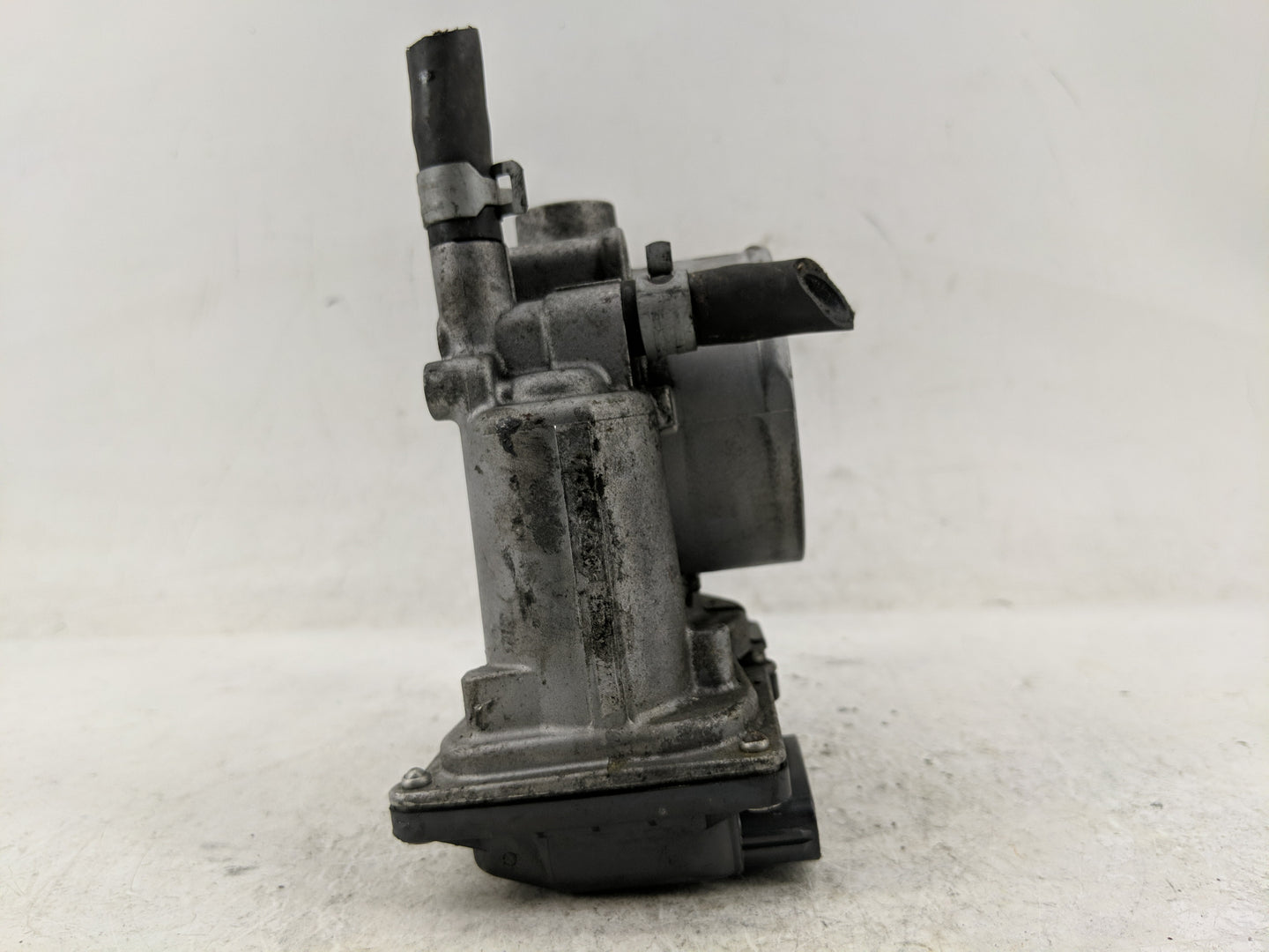 2013-2016 Scion Fr-S Throttle Body P/N:16112AA400 Fits Fits 2013 2014 2015 2016 2017 2018 2019 2020 OEM Used Auto Parts - Oe