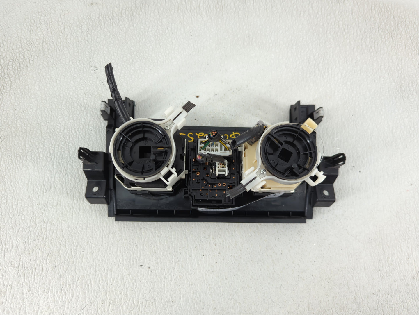2013 Scion Fr-S Climate Control Module Temperature AC/Heater Replacement P/N:72311CA010 Fits OEM Used Auto Parts - Oemusedau