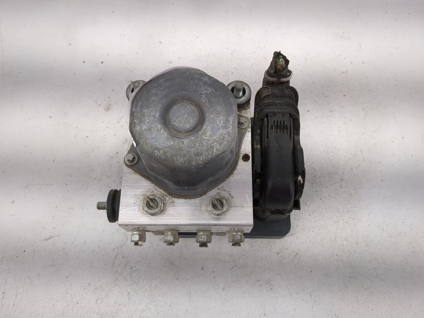 2013-2016 Scion Fr-S ABS Pump Control Module Replacement P/N:27536CA002 0 265 243 427, 0265243427 Fits Fits 2013 2014 2015 2