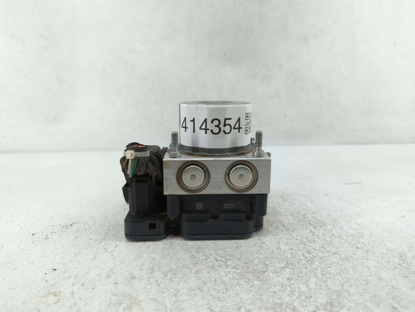 2013 Scion Fr-S ABS Pump Control Module Replacement P/N:27536-CA002 27536CA002 Fits OEM Used Auto Parts - Oemusedautoparts1.
