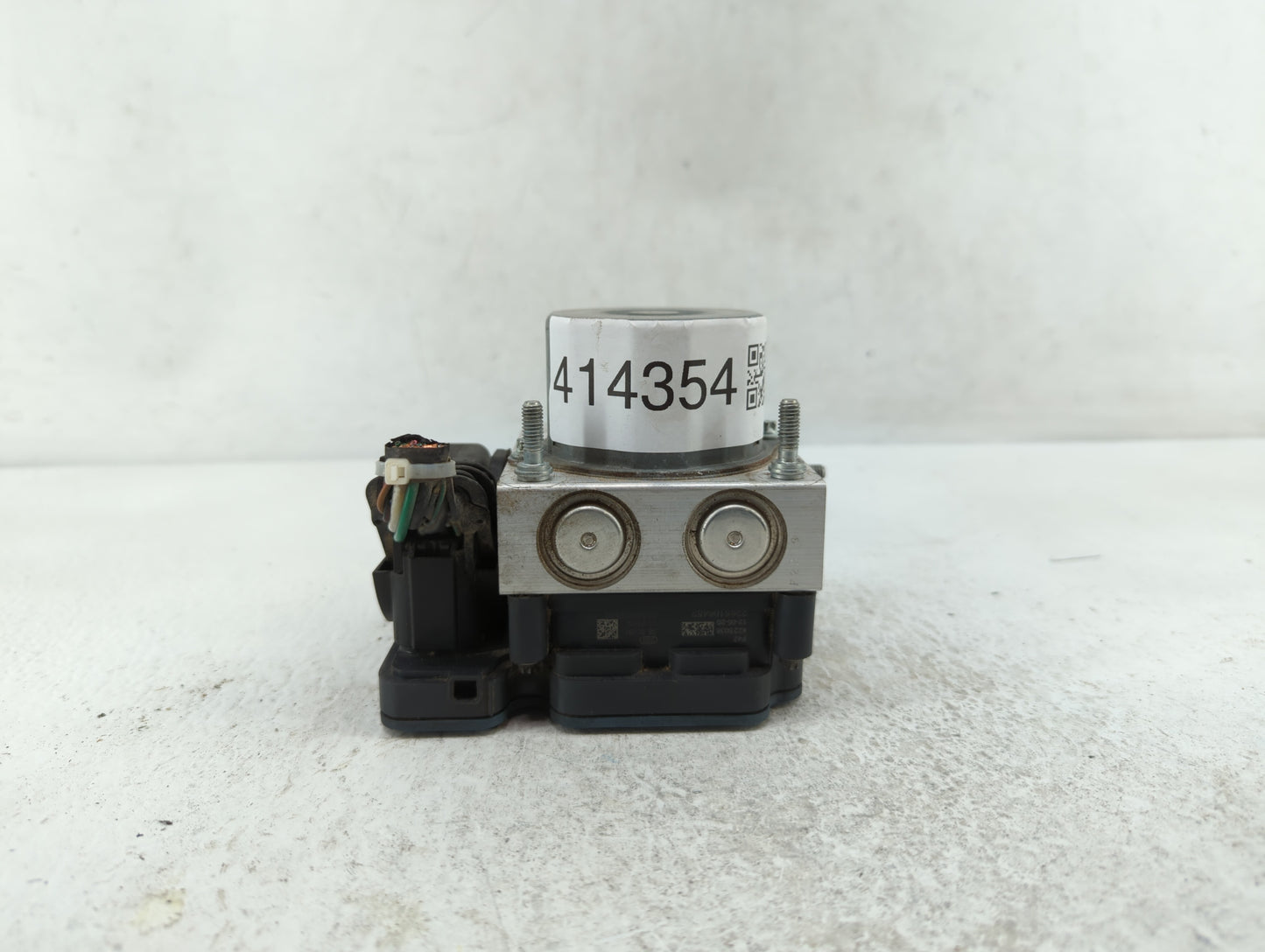 2013 Scion Fr-S ABS Pump Control Module Replacement P/N:27536-CA002 27536CA002 Fits OEM Used Auto Parts - Oemusedautoparts1.
