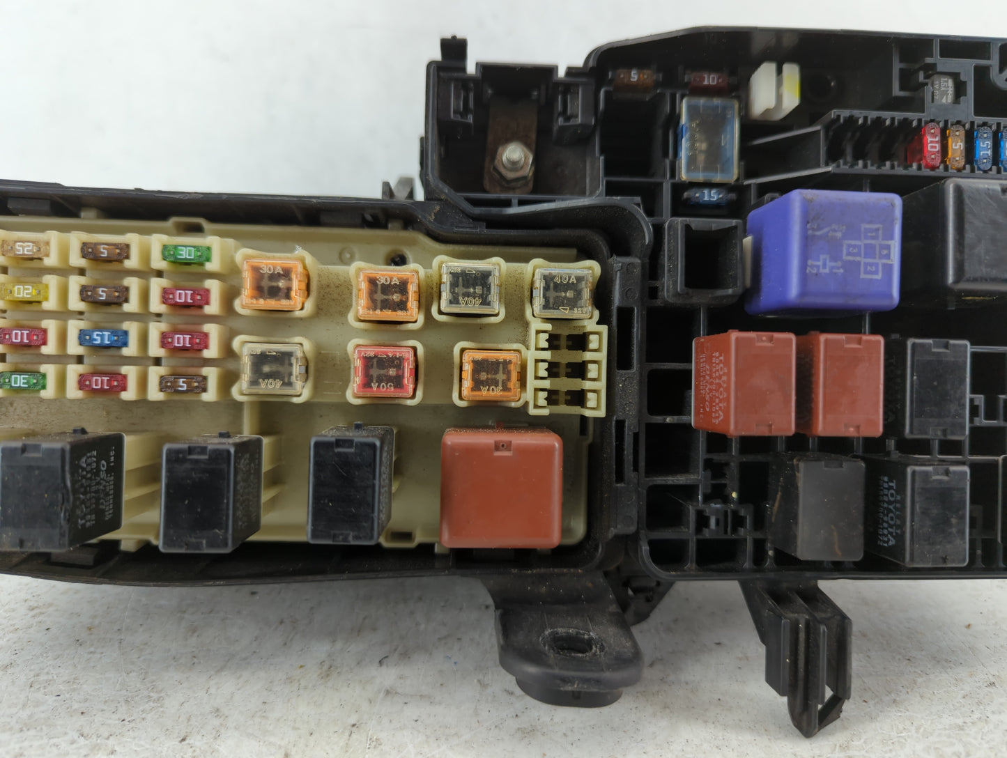 2013-2016 Scion Fr-S Fusebox Fuse Box Panel Relay Module Fits Fits 2013 2014 2015 2016 OEM Used Auto Parts - Oemusedautopart