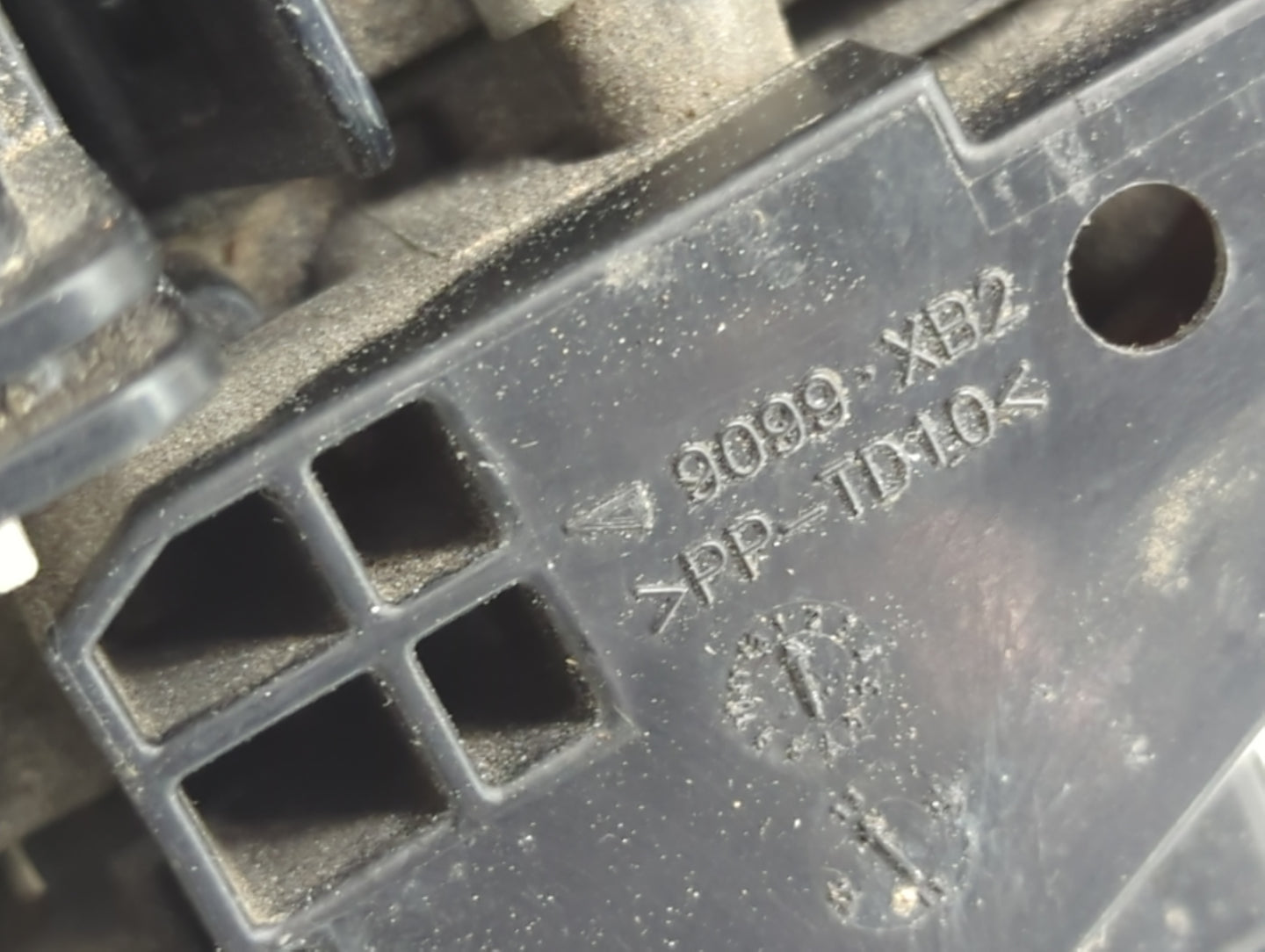 2011-2013 Scion Tc Fusebox Fuse Box Panel Relay Module P/N:9099-XB2 Fits Fits 2011 2012 2013 OEM Used Auto Parts - Oemusedau