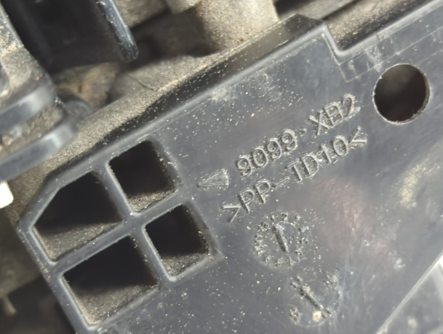 2011-2013 Scion Tc Fusebox Fuse Box Panel Relay Module P/N:9099-XB2 Fits Fits 2011 2012 2013 OEM Used Auto Parts - Oemusedau