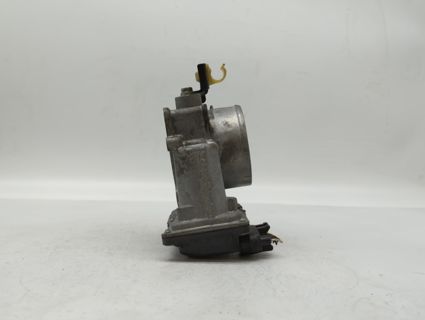 2011-2016 Scion Tc Throttle Body P/N:22030-36010 22030-0V010 Fits Fits 2009 2010 2011 2012 2013 2014 2015 2016 2017 2018 OEM