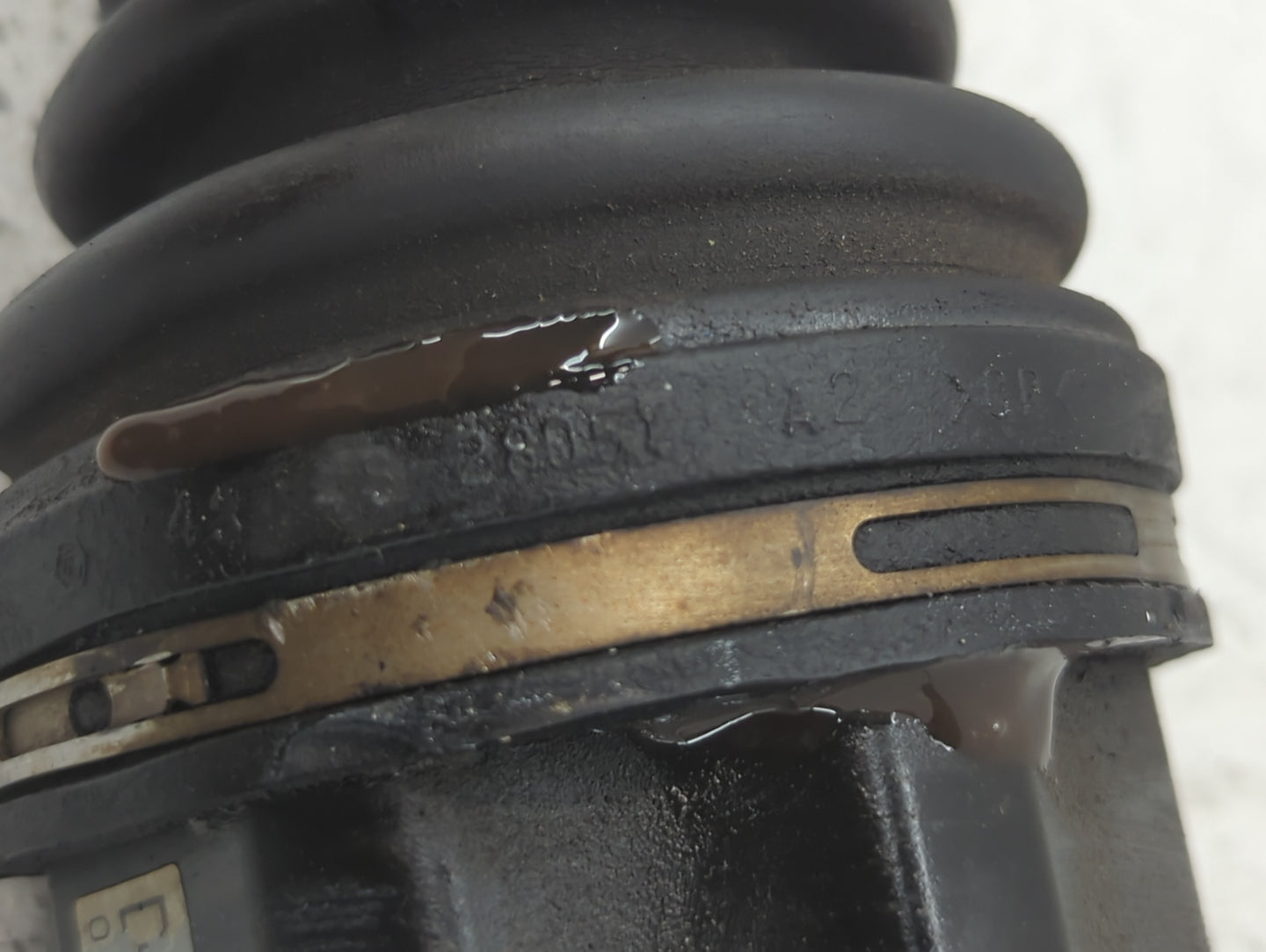 2013 Scion Tc Axle Shaft Front Driver Cv C/v - Oemusedautoparts1.com