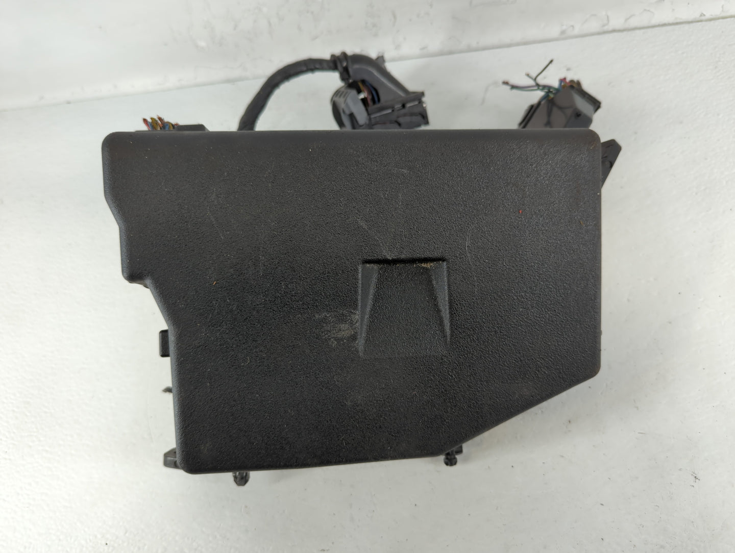 2011-2013 Scion Tc Fusebox Fuse Box Panel Relay Module P/N:82662-21060 Fits Fits 2011 2012 2013 OEM Used Auto Parts - Oemuse