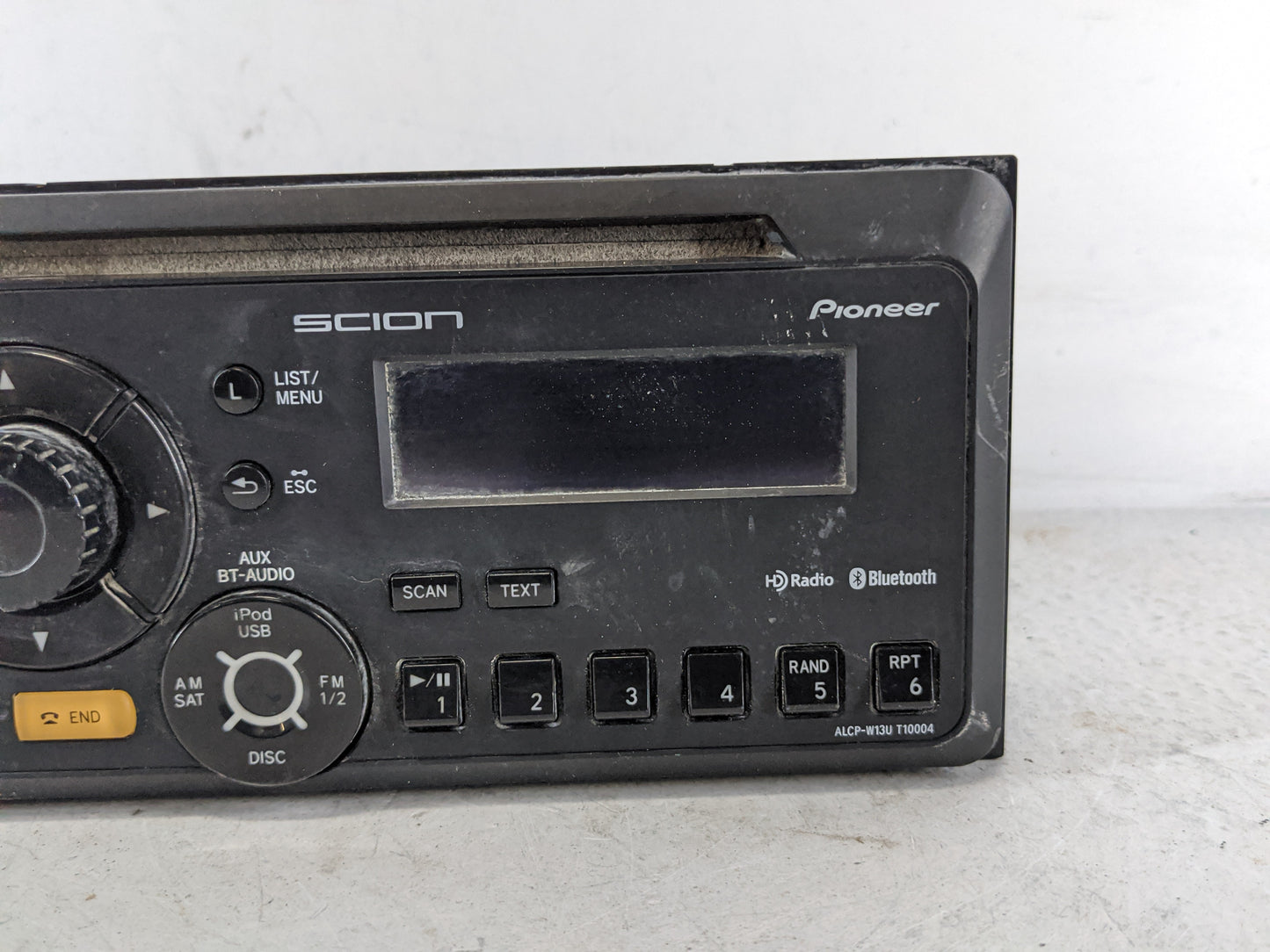 2012-2014 Scion Xb Radio AM FM Cd Player Receiver Replacement P/N:PT546-00130 Fits Fits 2012 2013 2014 OEM Used Auto Parts -