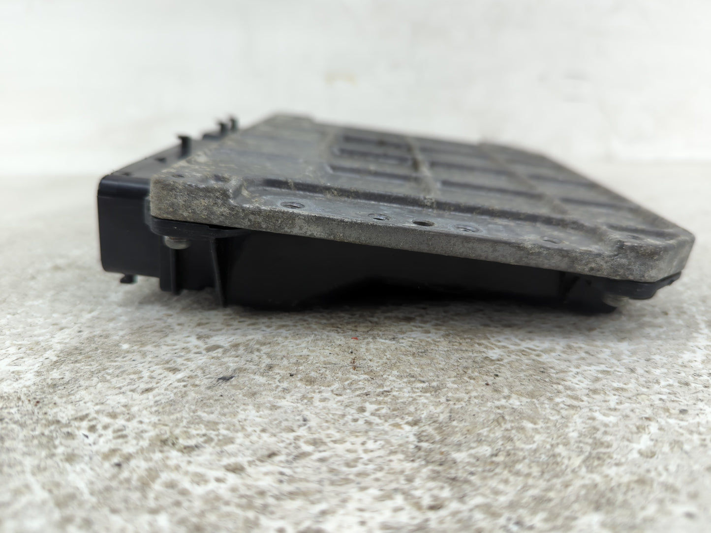 2013-2015 Scion Xb PCM Engine Control Computer ECU ECM PCU OEM P/N:89661-12N11 Fits Fits 2013 2014 2015 OEM Used Auto Parts 