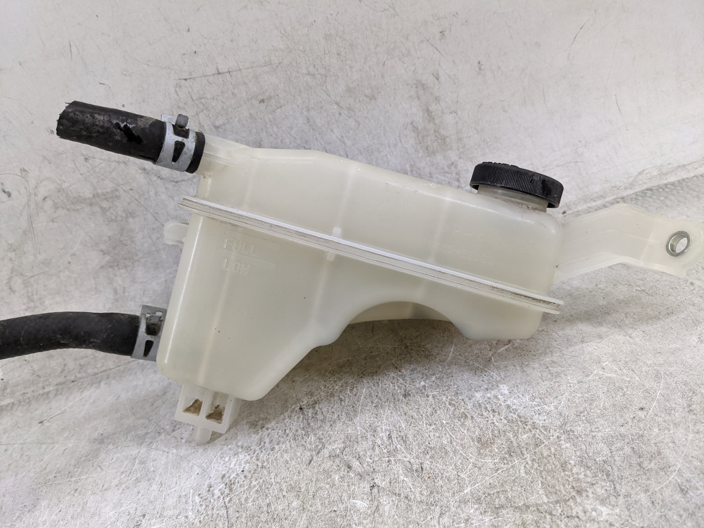 2008-2015 Scion Xb Radiator Coolant Overflow Expansion Tank Bottle 1477071 - Oemusedautoparts1.com