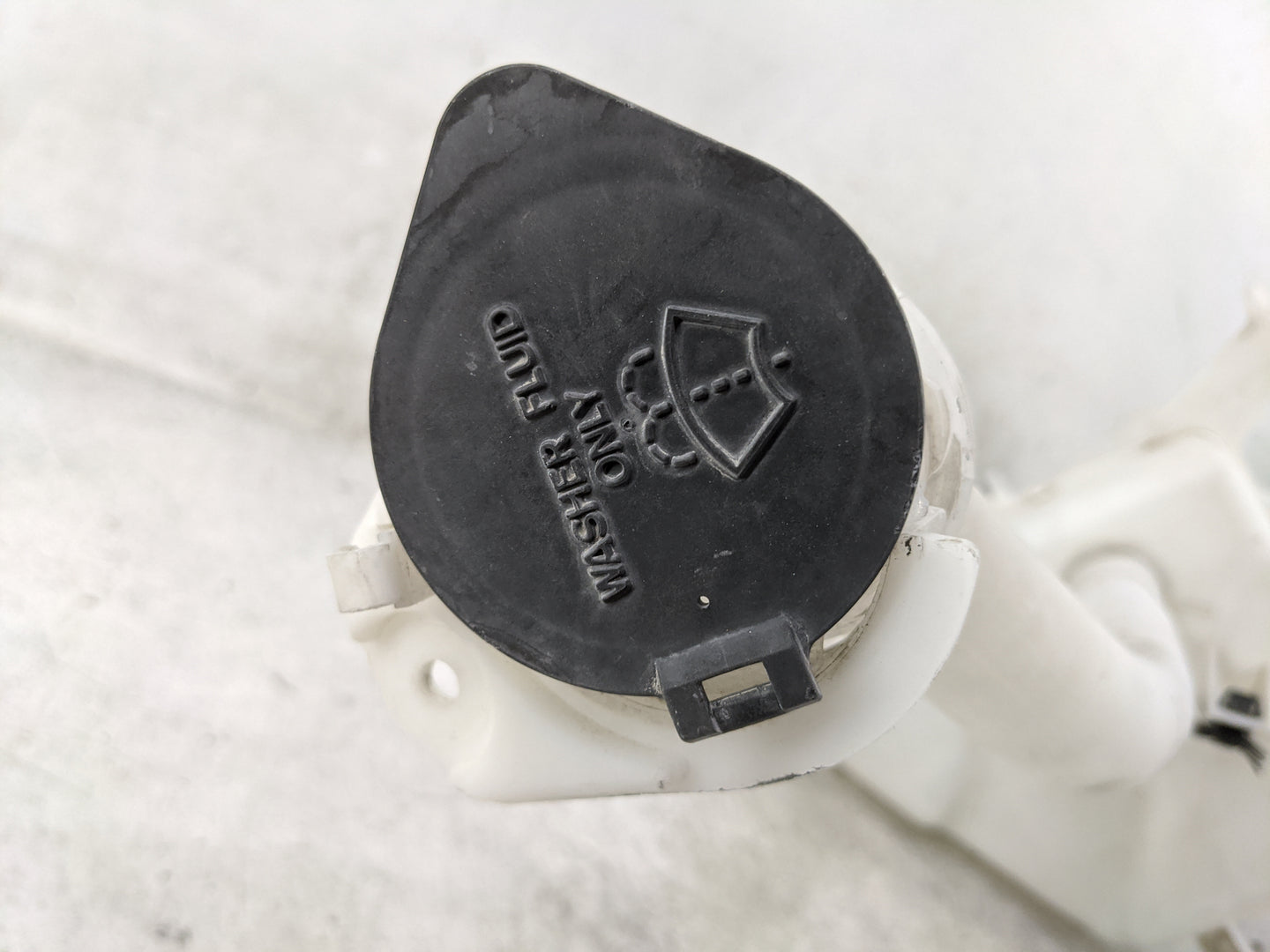 2008-2015 Scion Xb Windshield Washer Fluid Reservoir Bottle Oem 1477241 - Oemusedautoparts1.com