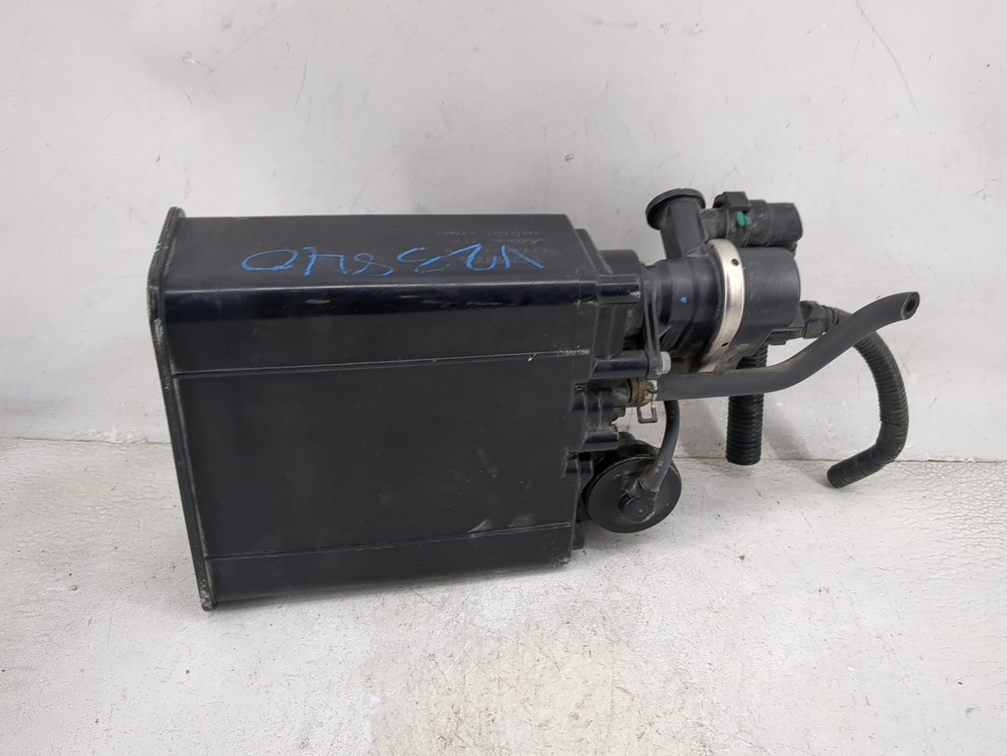 2013 Scion Xb Fuel Vapor Charcoal Canister - Oemusedautoparts1.com