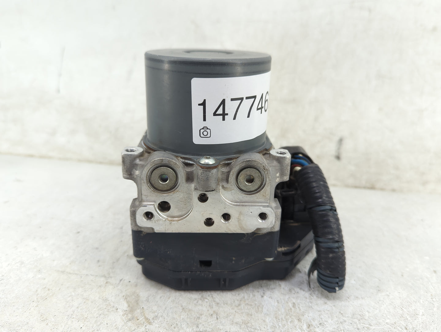 2013-2015 Scion Xb ABS Pump Control Module Replacement P/N:33800-5920 Fits Fits 2013 2014 2015 OEM Used Auto Parts - Oemused