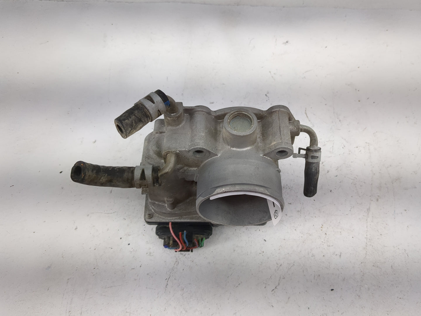 2008-2015 Scion Xb Throttle Body P/N:22030-28071 Fits Fits 2006 2007 2008 2009 2010 2011 2012 2013 2014 2015 OEM Used Auto P