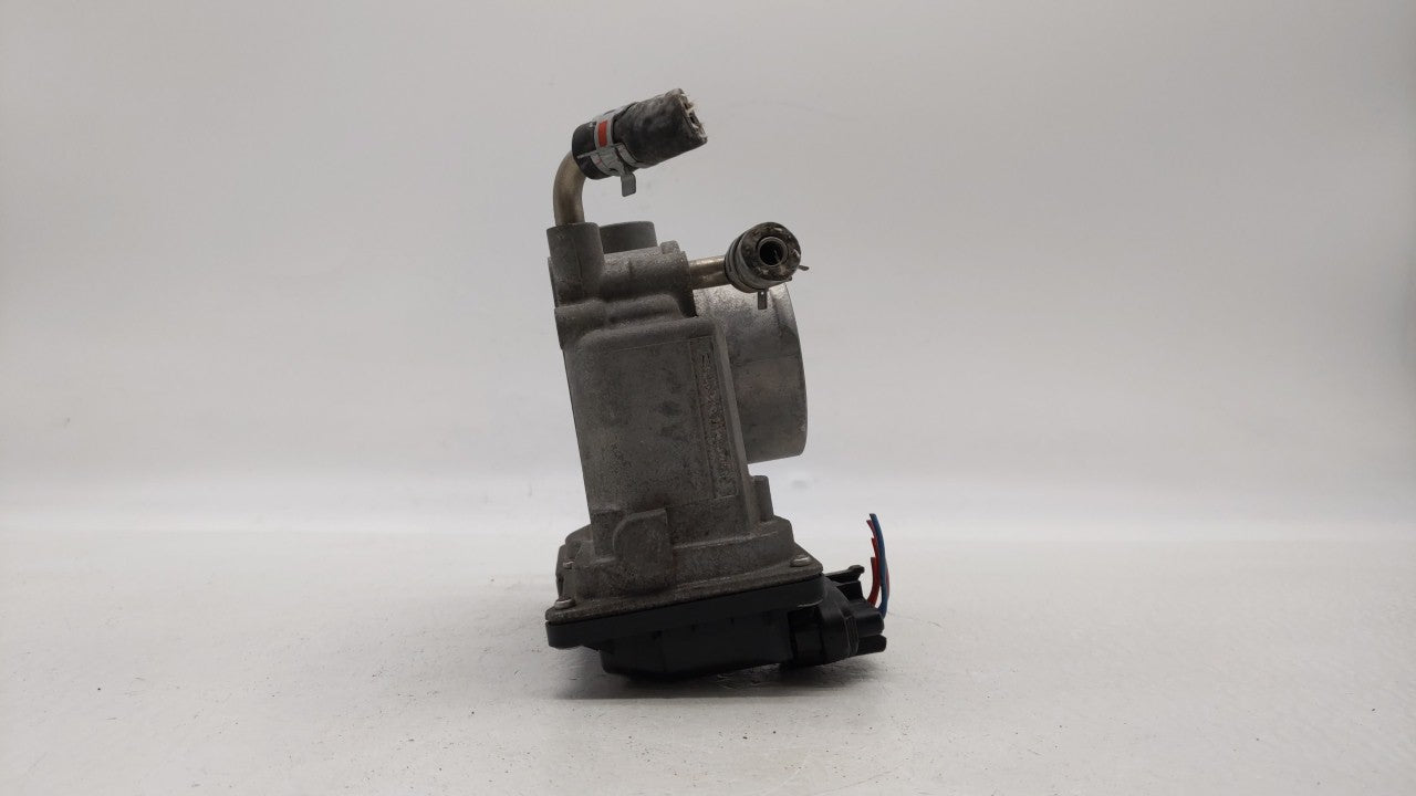 2008-2015 Scion Xb Throttle Body P/N:22030-28071 22030-28070 Fits Fits 2006 2007 2008 2009 2010 2011 2012 2013 2014 2015 OEM