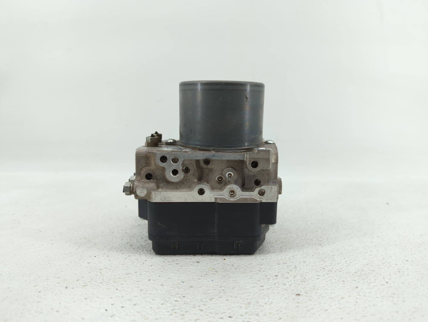 2013-2015 Scion Xb ABS Pump Control Module Replacement P/N:89541-12D30 44540-12512 Fits Fits 2013 2014 2015 OEM Used Auto Pa