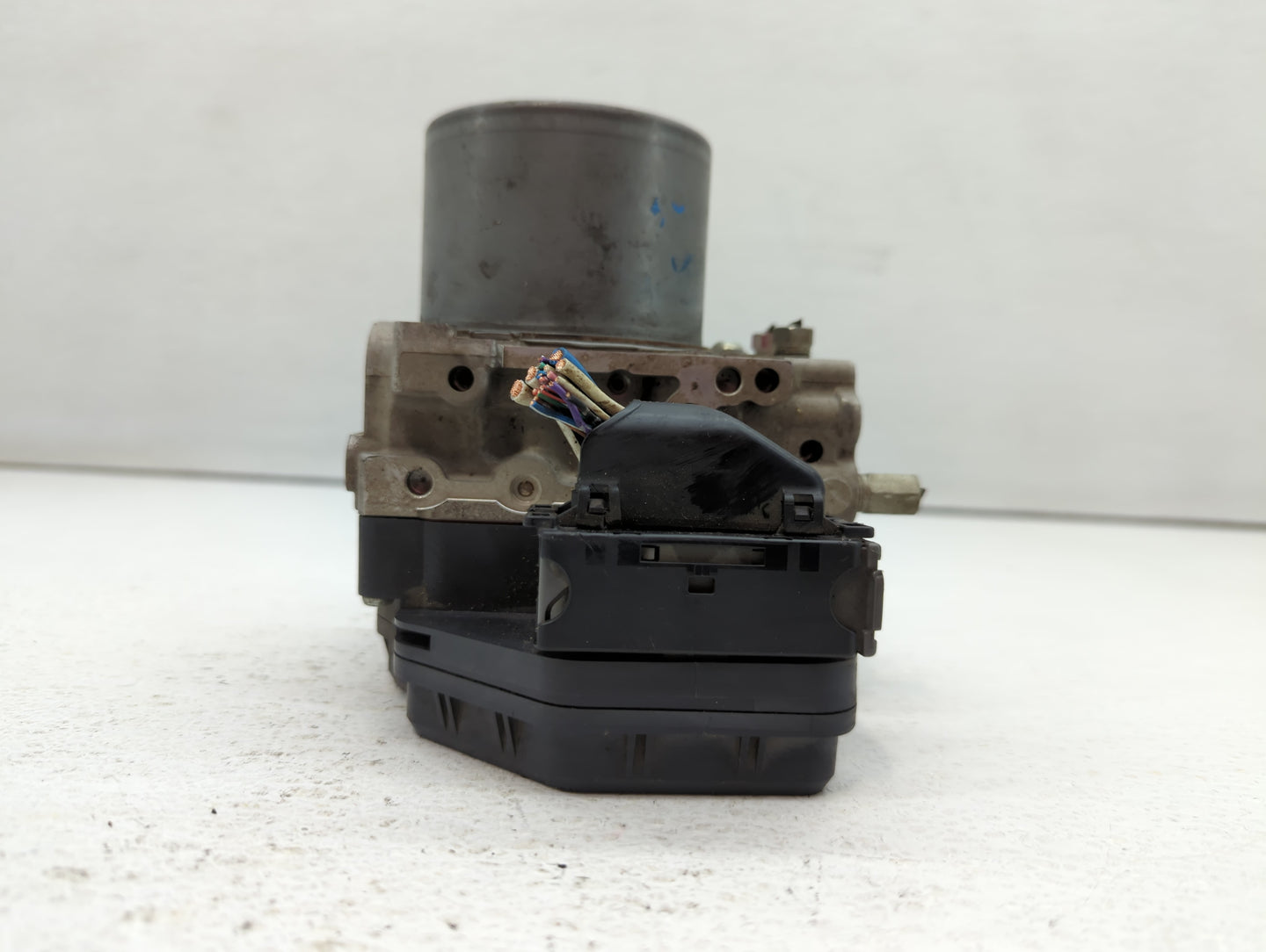 2013-2015 Scion Xb ABS Pump Control Module Replacement P/N:89541-12D30 Fits Fits 2013 2014 2015 OEM Used Auto Parts - Oemuse