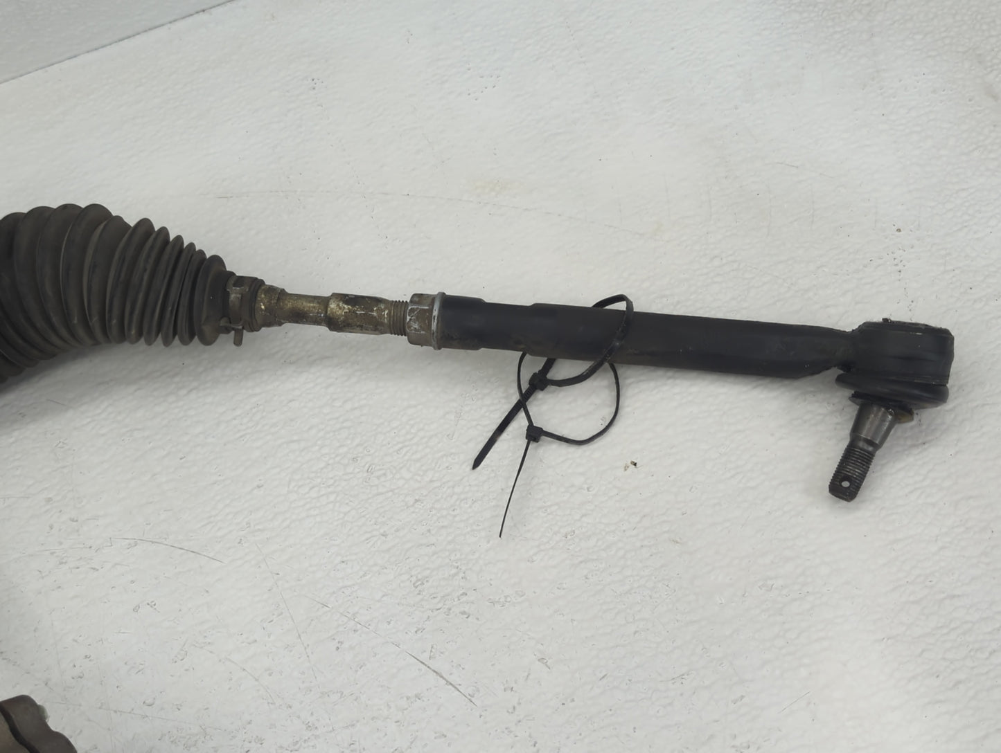 2012-2015 Scion Xb Rack and Pinion Steering Gear P/N:7057253 A60 7057253 Fits Fits 2012 2013 2014 2015 OEM Used Auto Parts -