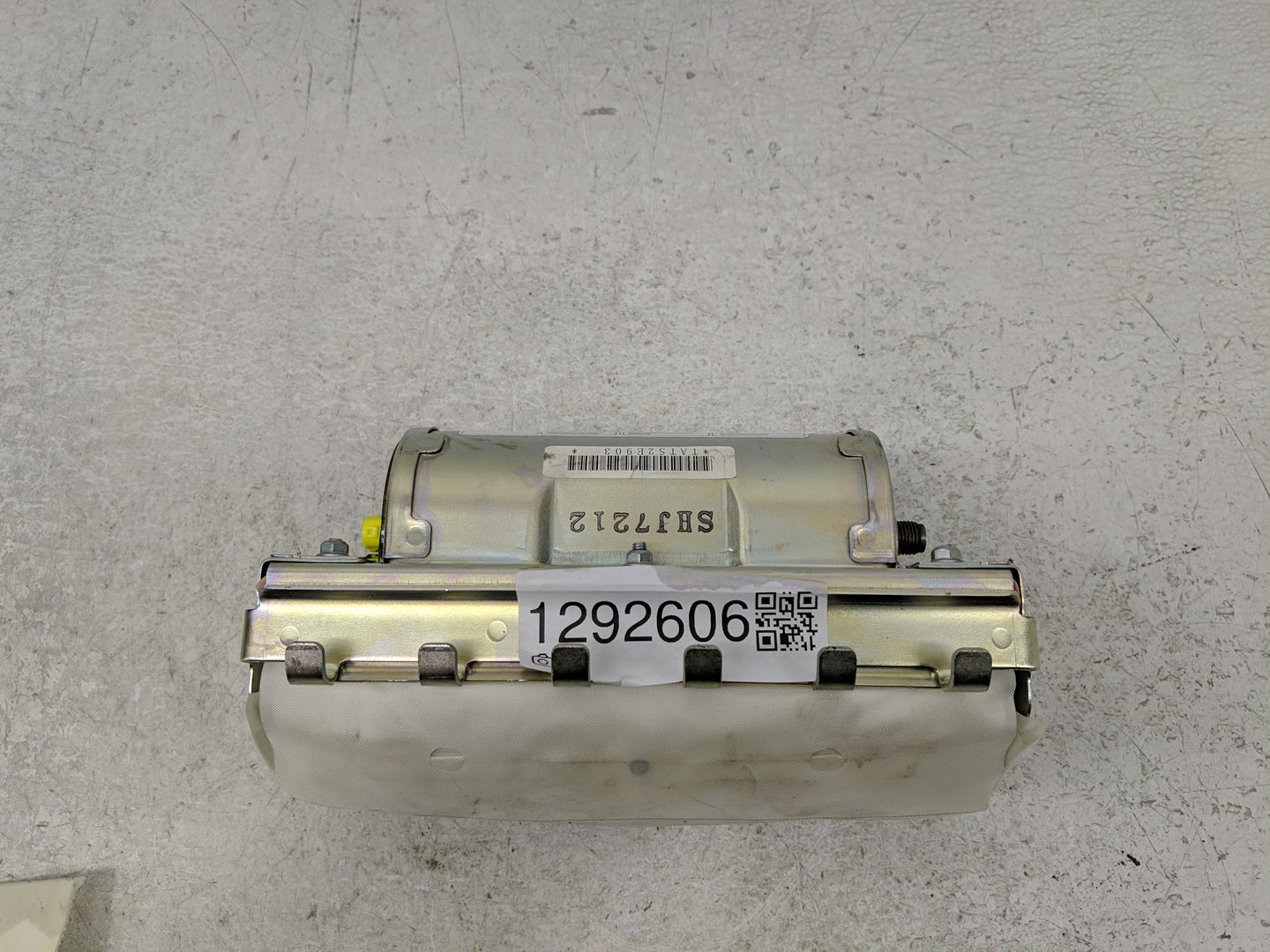 2013-2014 Scion Xd Air Bag Passenger Right Knee OEM P/N:253-55393 Fits Fits 2013 2014 OEM Used Auto Parts - Oemusedautoparts