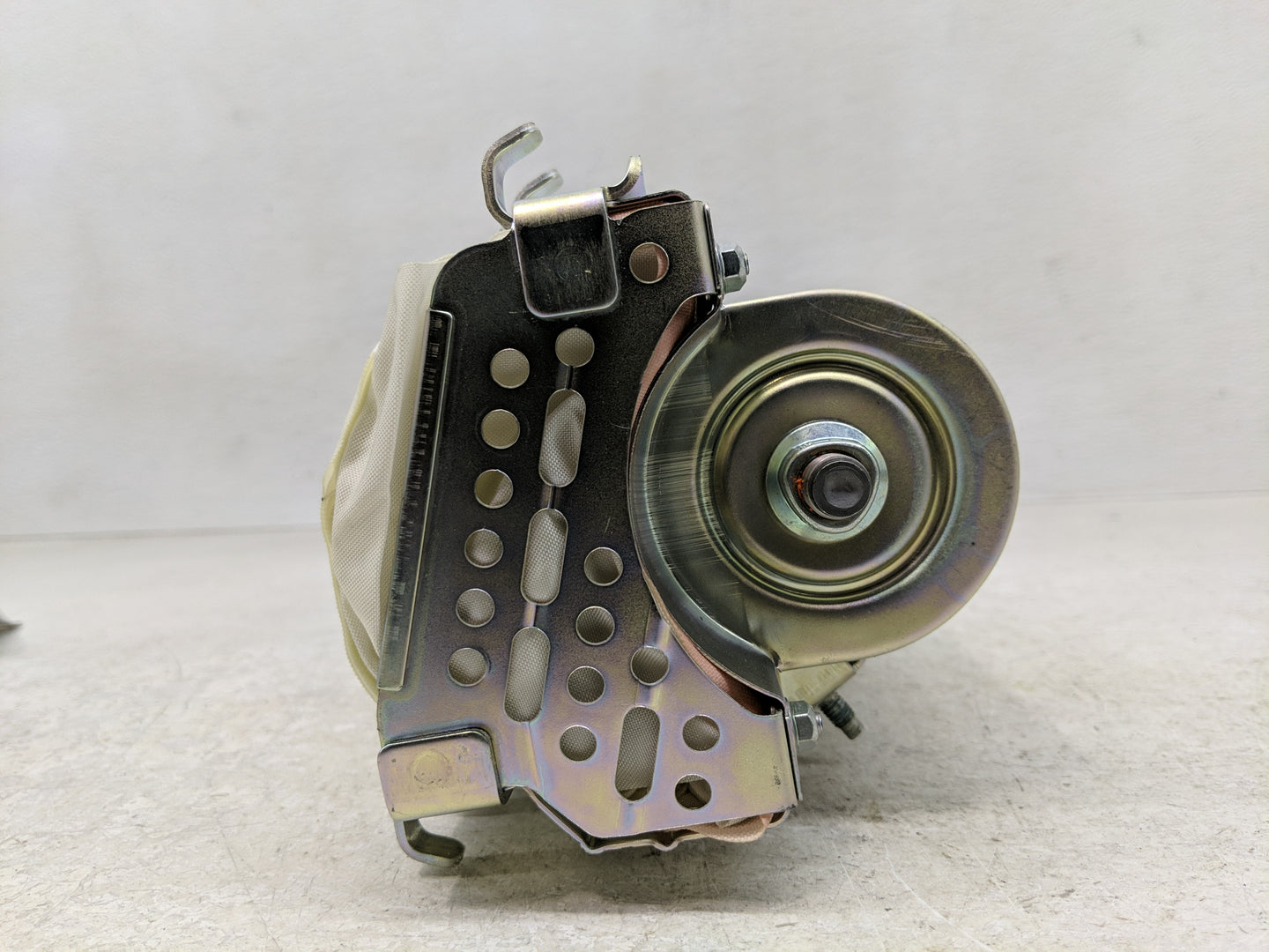 2013-2014 Scion Xd Air Bag Passenger Right Knee OEM P/N:253-55393 Fits Fits 2013 2014 OEM Used Auto Parts - Oemusedautoparts