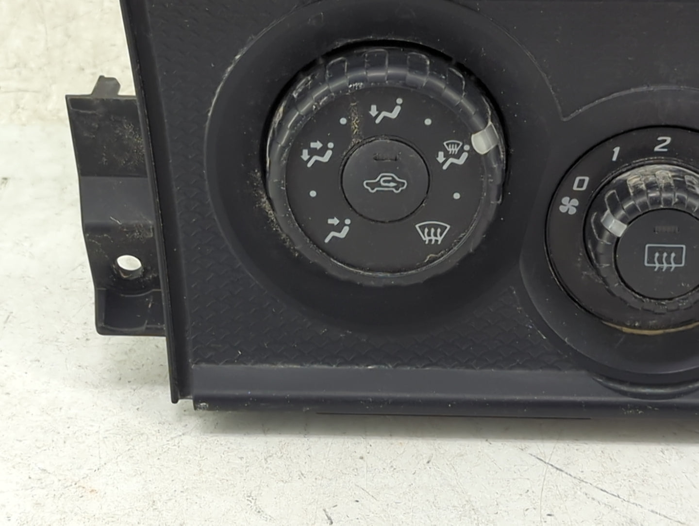 2013 Subaru Brz Climate Control Module Temperature AC/Heater Replacement P/N:85201CA04 438CD Fits OEM Used Auto Parts - Oemu