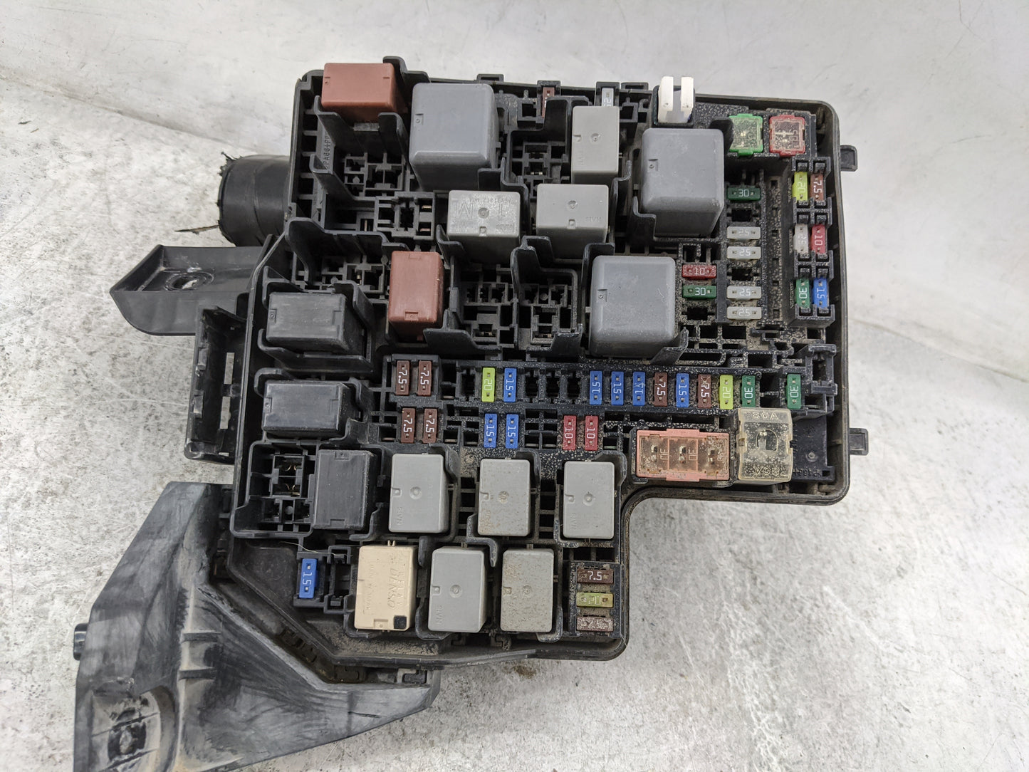 2013 Subaru Brz Fusebox Fuse Box Panel Relay Module Fits OEM Used Auto Parts - Oemusedautoparts1.com