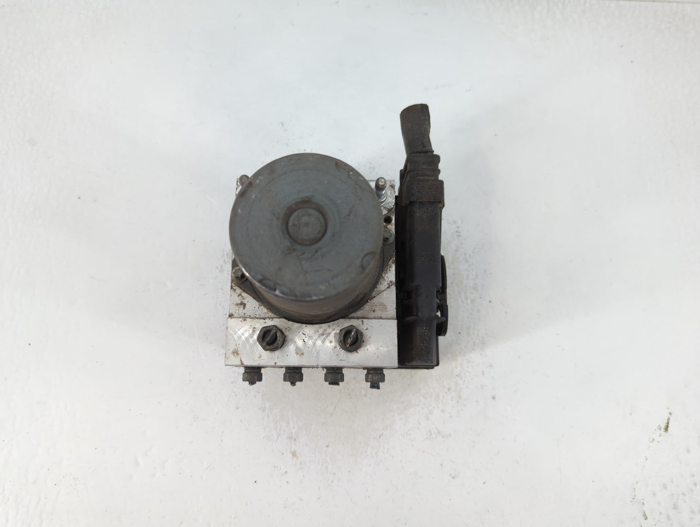 2013 Subaru Forester ABS Pump Control Module Replacement P/N:27536SC070 Fits OEM Used Auto Parts - Oemusedautoparts1.com