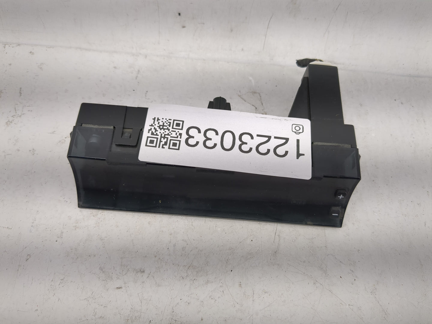 2012-2013 Subaru Forester Information Display Screen - Oemusedautoparts1.com