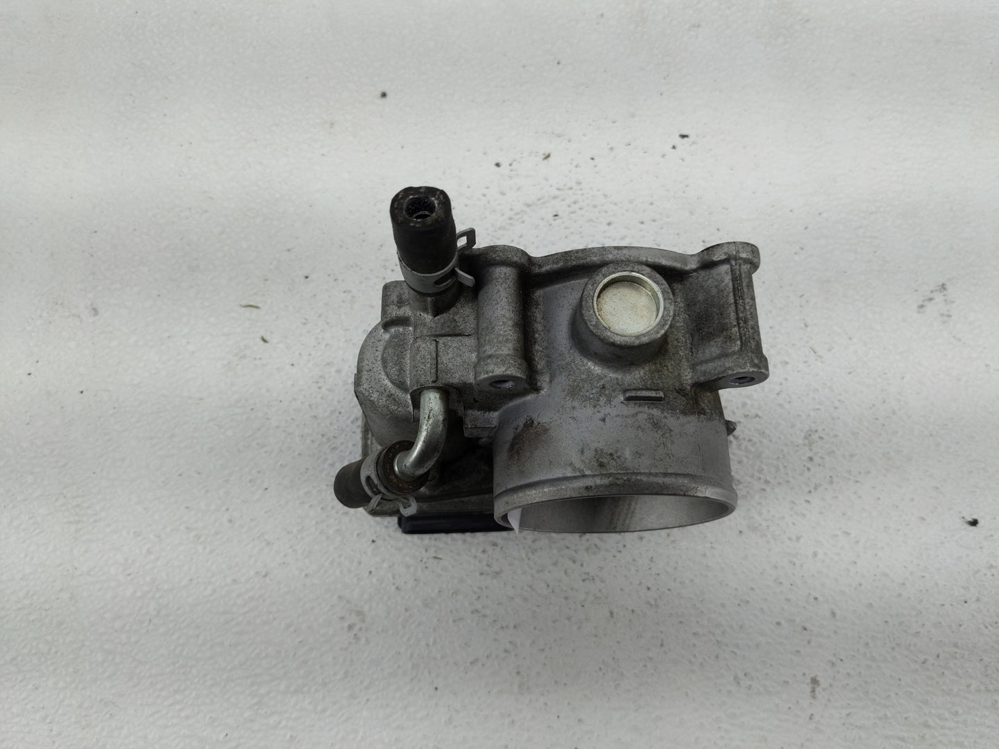 2011-2018 Subaru Forester Throttle Body P/N:16112AA300 Fits Fits 2011 2012 2013 2014 2015 2016 2017 2018 OEM Used Auto Parts