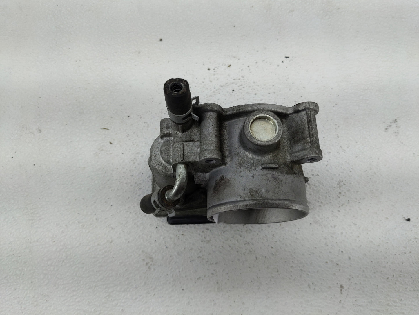 2011-2018 Subaru Forester Throttle Body P/N:16112AA300 Fits Fits 2011 2012 2013 2014 2015 2016 2017 2018 OEM Used Auto Parts