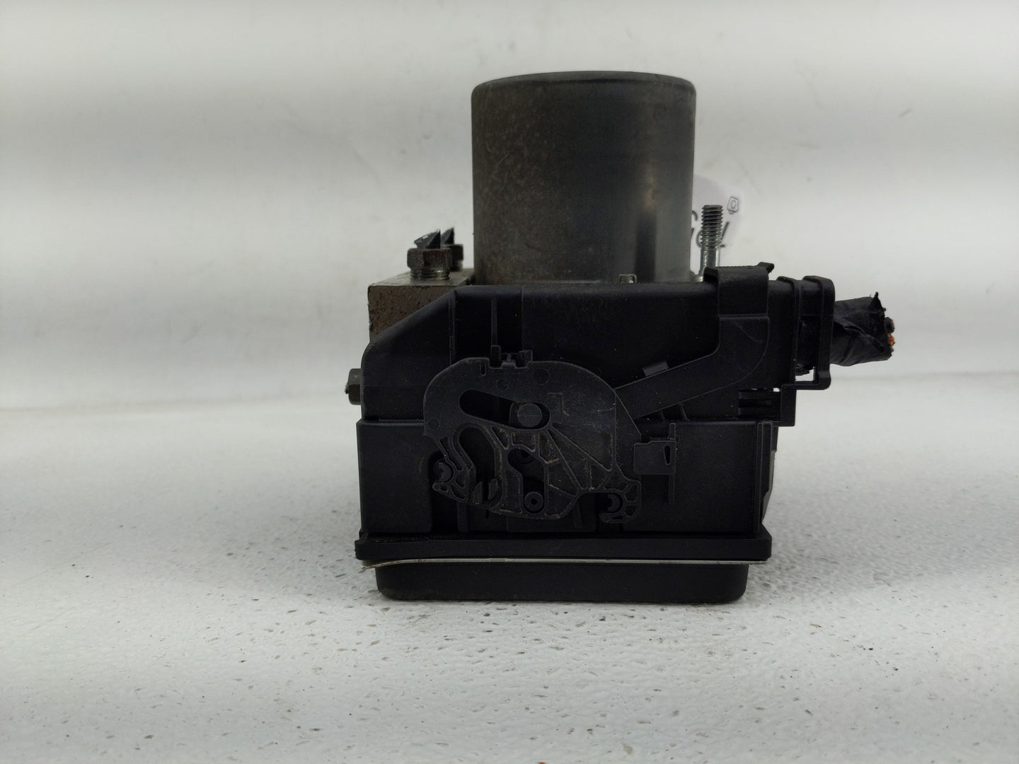 2013 Subaru Forester ABS Pump Control Module Replacement P/N:27536SC080 Fits OEM Used Auto Parts - Oemusedautoparts1.com