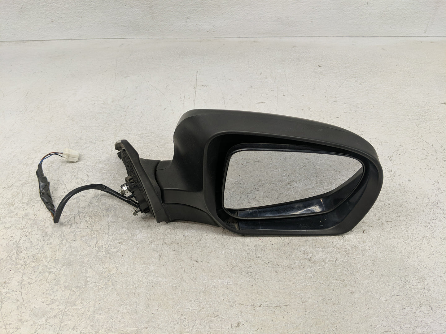 2013 Subaru Forester Passenger Side View Mirror - Right Door Mirror OEM Used - Oemusedautoparts1.com
