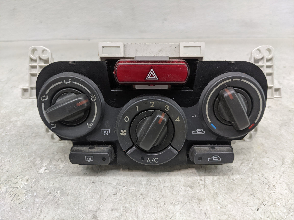 2009-2013 Subaru Forester Climate Control Module Temperature AC/Heater Replacement P/N:72311SC011 Fits OEM Used Auto Parts -
