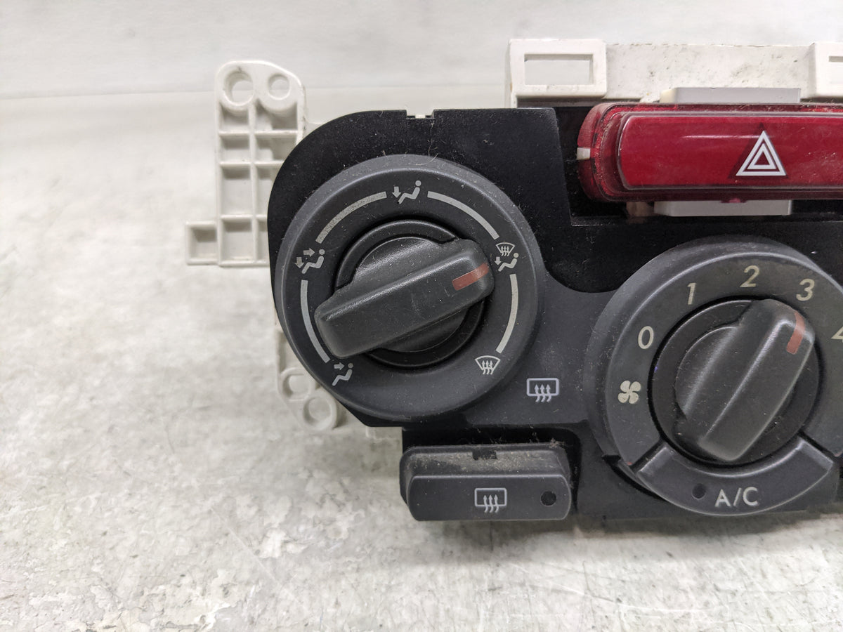 2009-2013 Subaru Forester Climate Control Module Temperature AC/Heater Replacement P/N:72311SC011 Fits OEM Used Auto Parts -