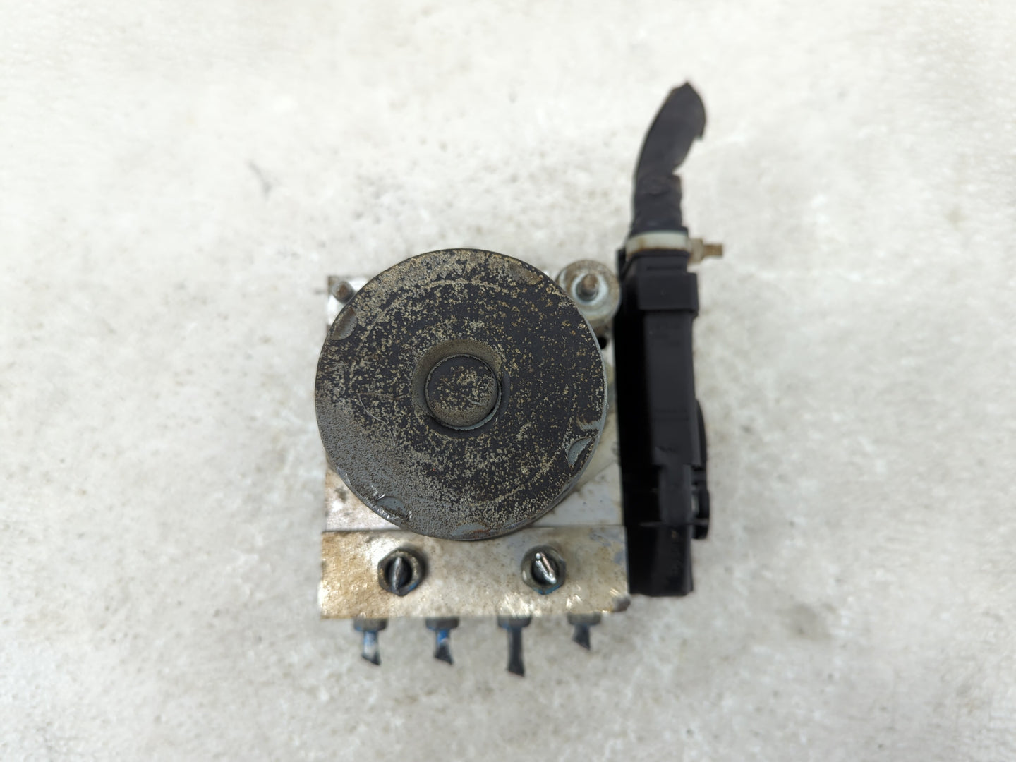 2013 Subaru Forester ABS Pump Control Module Replacement P/N:0 265 251 507 Fits OEM Used Auto Parts - Oemusedautoparts1.com