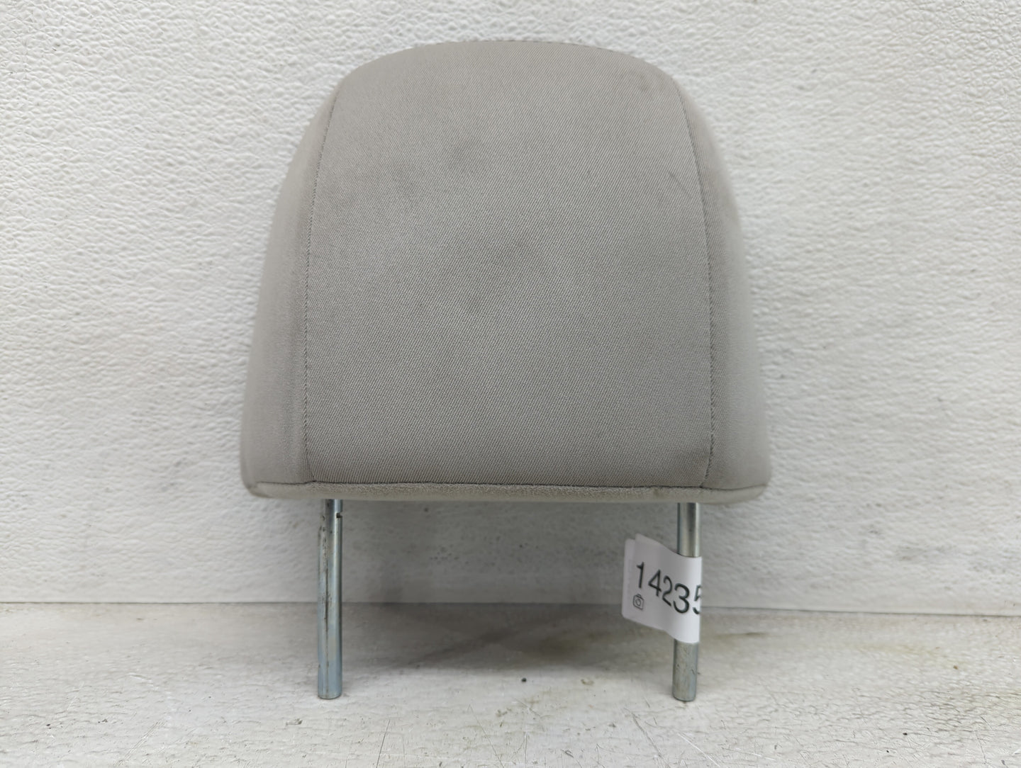 2013 Subaru Forester Headrest Head Rest Rear Seat Fits OEM Used Auto Parts - Oemusedautoparts1.com