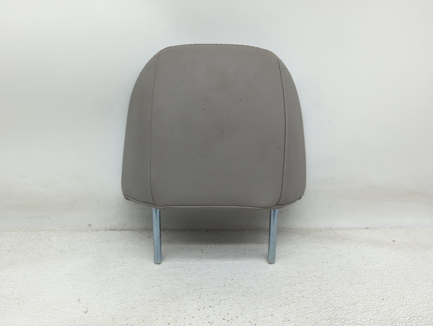 2013 Subaru Forester Headrest Head Rest Rear Seat Fits OEM Used Auto Parts - Oemusedautoparts1.com