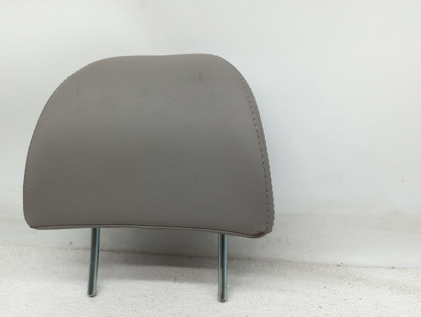 2013 Subaru Forester Headrest Head Rest Rear Seat Fits OEM Used Auto Parts - Oemusedautoparts1.com