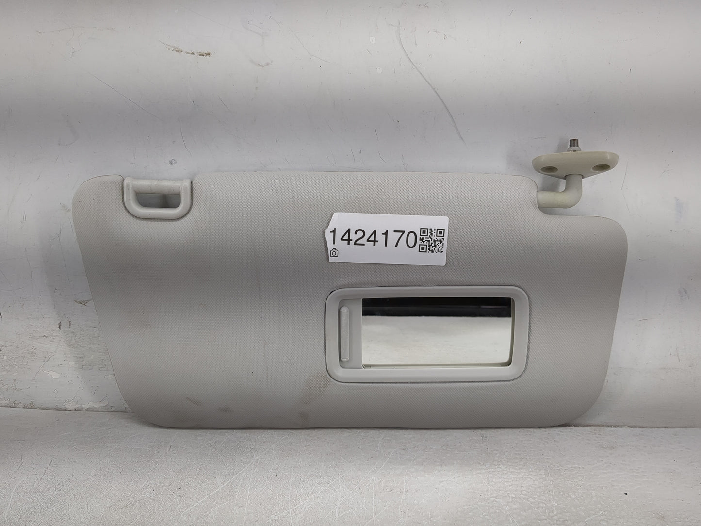 2013 Subaru Forester Sun Visor Shade Replacement Passenger Right Mirror Fits OEM Used Auto Parts - Oemusedautoparts1.com