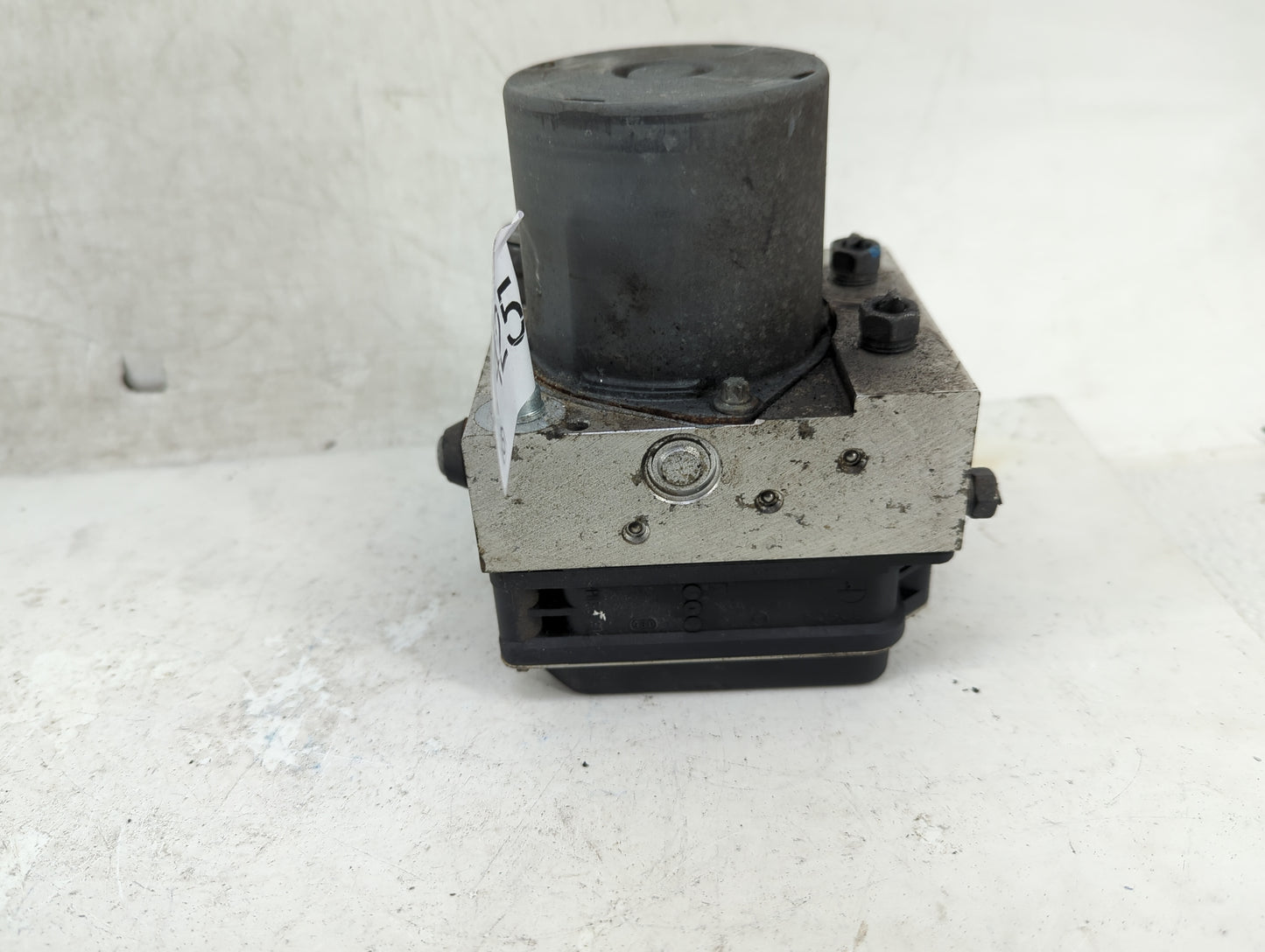 2013 Subaru Forester ABS Pump Control Module Replacement P/N:0265951581 0265239723 Fits OEM Used Auto Parts - Oemusedautopar