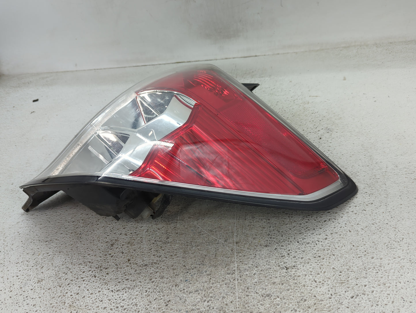2013 Subaru Forester Tail Light Assembly Passenger Right OEM P/N:220-20046 Fits OEM Used Auto Parts - Oemusedautoparts1.com